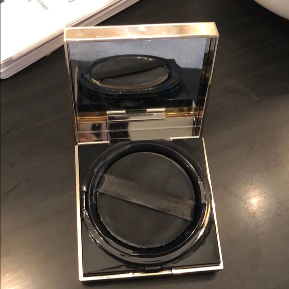 Ysl Touché Eclat Cushion Compact Foundation - Picture 2 of 4